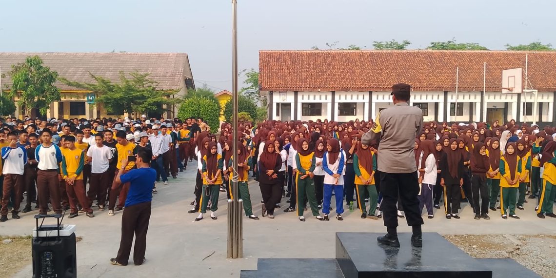 Bapak Asuh Pelajar Sambangi SMKN 1 Pebayuran, Ingatkan Siswa Jauhi Bullying, Tawuran dan Narkoba