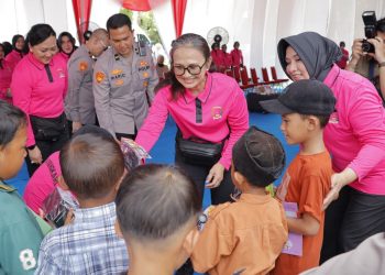 Bhayangkari Turunkan 74 Nakes dalam Bakkes di Aceh Tamiang, Sediakan Cek Lab hingga Operasi Katarak Gratis