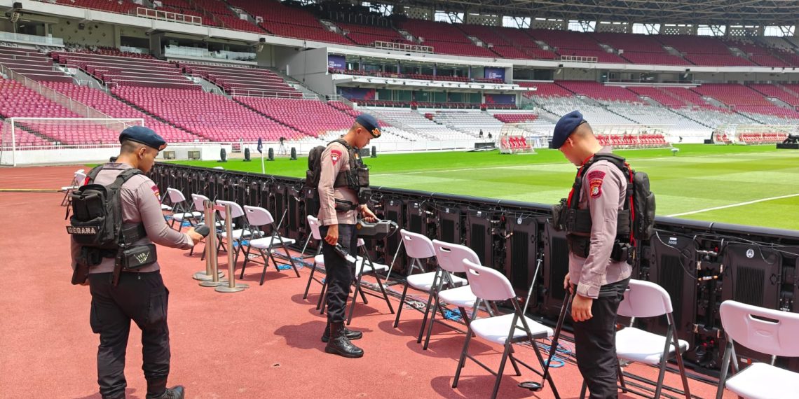 Brimob Polda Metro Jaya Sterilisasi GBK Jelang Laga ASEAN Cup 2026