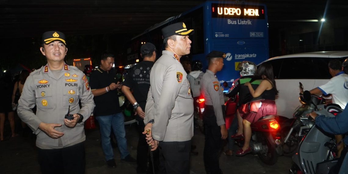 Kawal Konser The Weeknd di JIS, Kapolres Metro Jakut Pastikan Keamanan Penonton