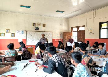 Police Go To School Jaga Bekasi On The Spot, Polsek Setu Sosialisasikan SPMB SMA Kemala Taruna Bhayangkara