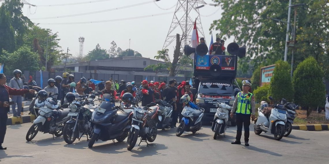 Di Tengah Aksi Buruh, Polisi Kedepankan Dialog dan Jaga Ruang Demokrasi