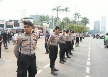 Polres Jakpus Layani Aksi Peternak di Depan Gedung DPR, Massa Sampaikan Aspirasi soal Harga Pakan dan Telur