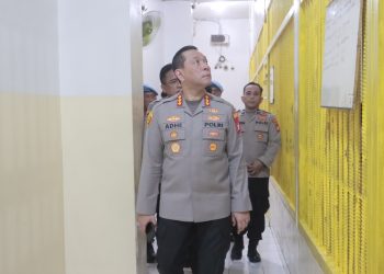 Kapolres Metro Jakarta Utara Cek Ruang Tahanan, Pastikan Keamanan dan Kelayakan Makanan