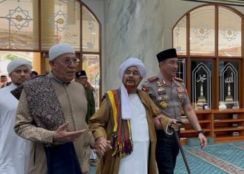 Kapolri Silaturahmi dengan Habib Umar bin Hafidz, Perkuat Sinergi Ulama dan Polri
