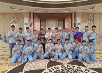 Polisi Pendamping Kelas Polres Metro Bekasi Perkuat Pembinaan Kamtibmas dan Kedisiplinan Pelajar SMKN 1 Tarumajaya