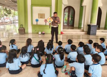 Belajar Sambil Bermain, Sat Lantas Polres Metro Bekasi Kenalkan Tertib Berlalu Lintas kepada Anak TK Presiden Jababeka