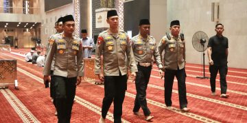 Kapolda Metro Jaya Subuh Berjamaah di Masjid Istiqlal, Perkuat Silaturahmi dan Ajak Masyarakat Jaga Kamtibmas