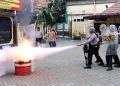 Polres Pelabuhan Tanjung Priok Gelar Simulasi Pemadaman Api, Tingkatkan Kesiapsiagaan Personel Hadapi Aksi Unjuk Rasa