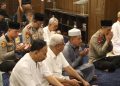 Kapolda Metro Jaya Bersama Wakapolres Metro Jakarta Pusat Sholat Subuh Berjamaah di Masjid Cut Meutia
